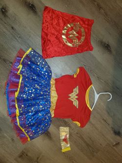 Wonder women girl Halloween costume sizs 5t