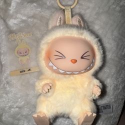 Yellow Labubu 