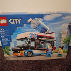 LEGO City 60384 Penguin Slushy Van