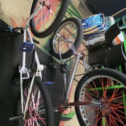 26in” Se Bike “MEET UP ONLY” “WHITE AND PINK BIKE”