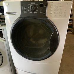 Excellent Kenmore Elite Pedestal Included 