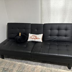 Couch / Futon 