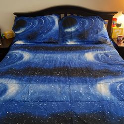 Outer space Comforter 