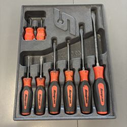 Snap-on screwdrivers set