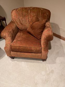 Luxury Paisley Velvet Oversized Club Chair with Accent Pillow