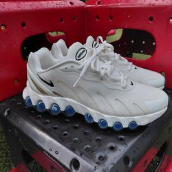 Brand New Nike AirMax Dn