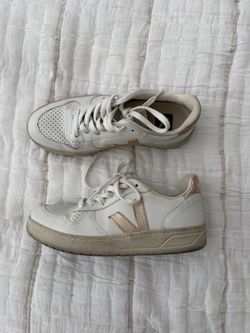 Veja V-10 White Rose Gold Sneakers