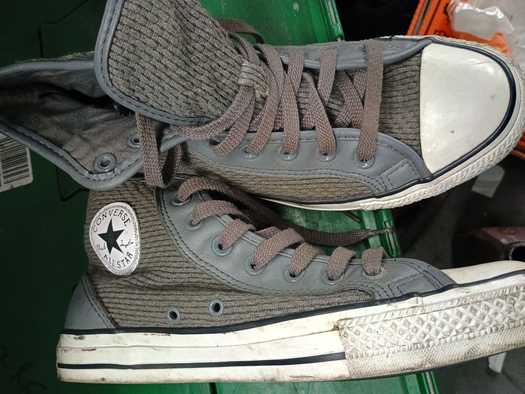 Unisex Gray Converse