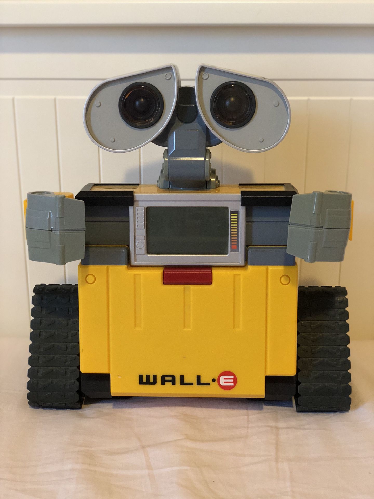 Wall-E Vtech Learning Laptop Computer Robot Disney/Pixar - Catawiki