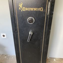 Browning 6 Gun Safe