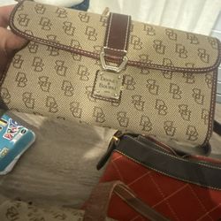 Dooney Bourke Purse/wallet 