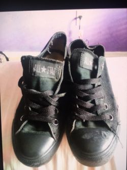 Black converse