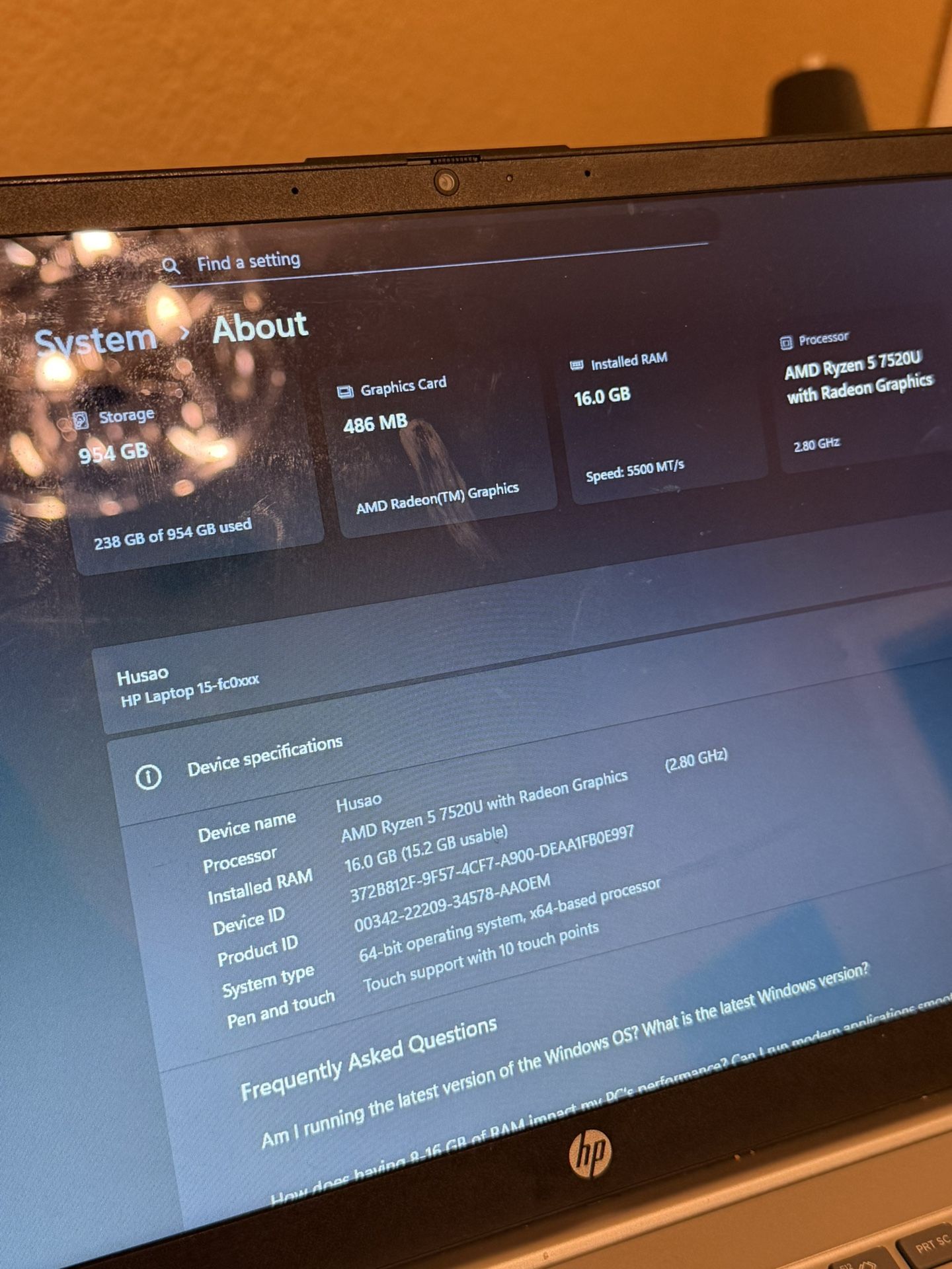 HP Laptop AMD Ryzen 5 7520U