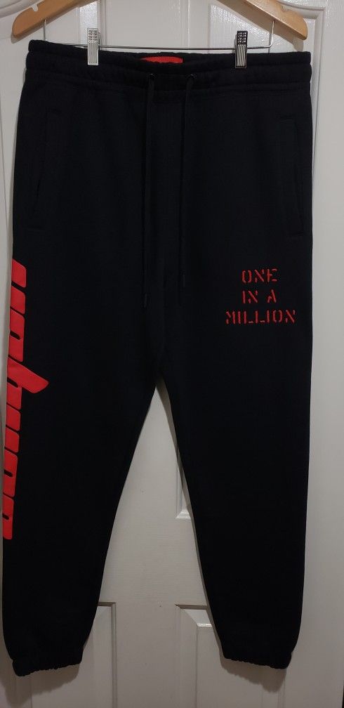 2022 Aaliyah x Shoe Palace One In A Million Sweat Pants Joggers Authentic Limited Edition