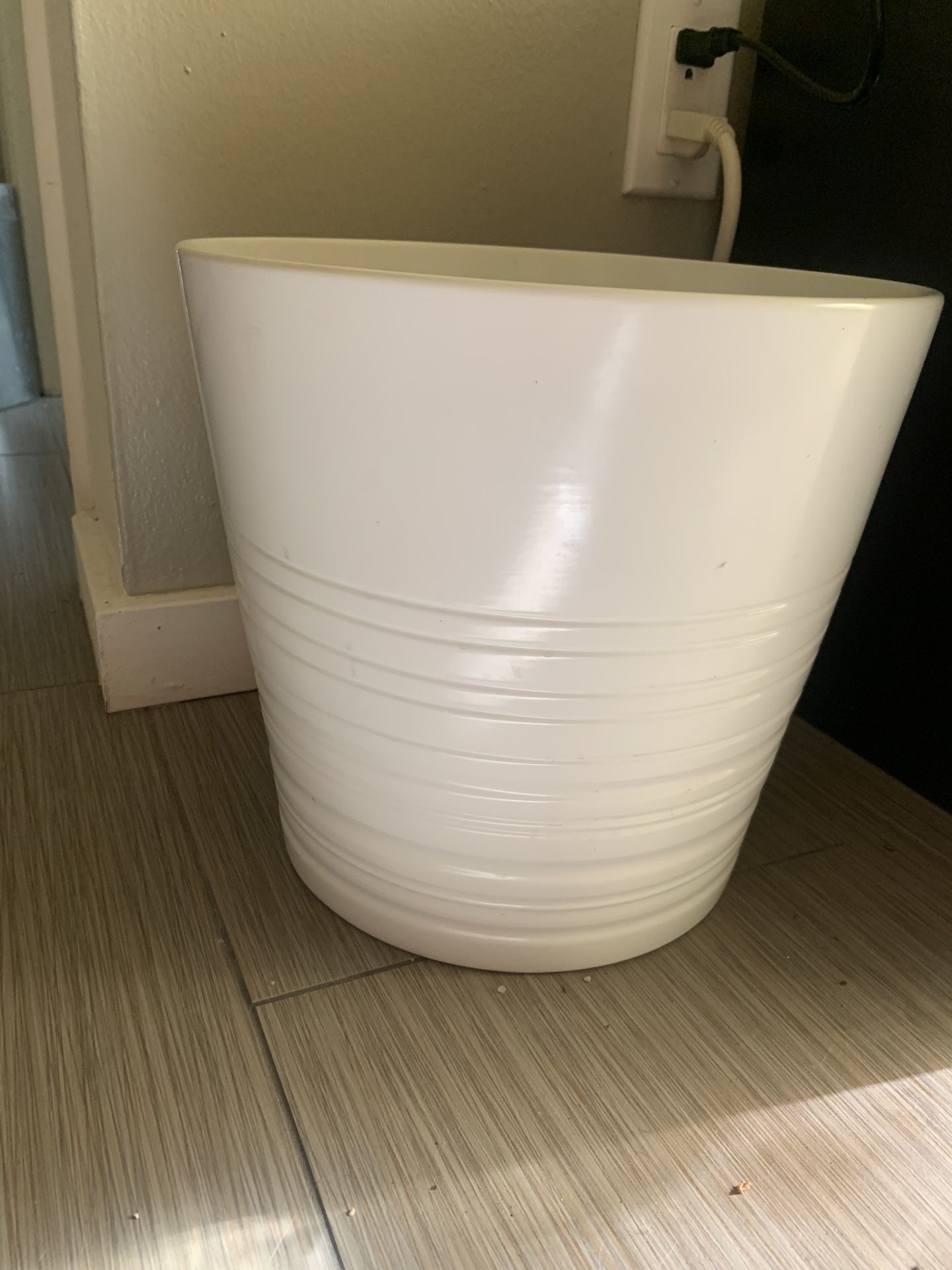 White Porcelain Flower Pot