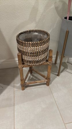 Planter For Sale With Stand