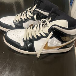 Nike 11.5 Size