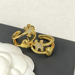 😎C Love Arc de Triomphe Gold Hoop Earrings
