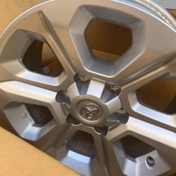 4Runner 2020 No Scratch Or Damage Brand New