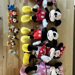 Mickey Mouse Minnie Mouse Plushies And Figurines