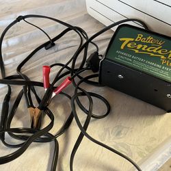 Battery Tender Plus 12V 1.25 AMP Car & Motorcycle Battery Charger and Maintainer, Float Charge for Automotive, and ATVs - Smarter Than a Trickle Charg