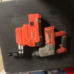 Milwaukee M18  Rotary Hammer With Vacuum