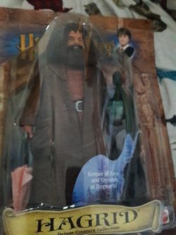 Harry Potter and the Sorcerer's Stone, Hagrid, Deluxe Creature Collection Figure