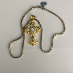 Aloe Jeweler, Gold Plate cross necklace
