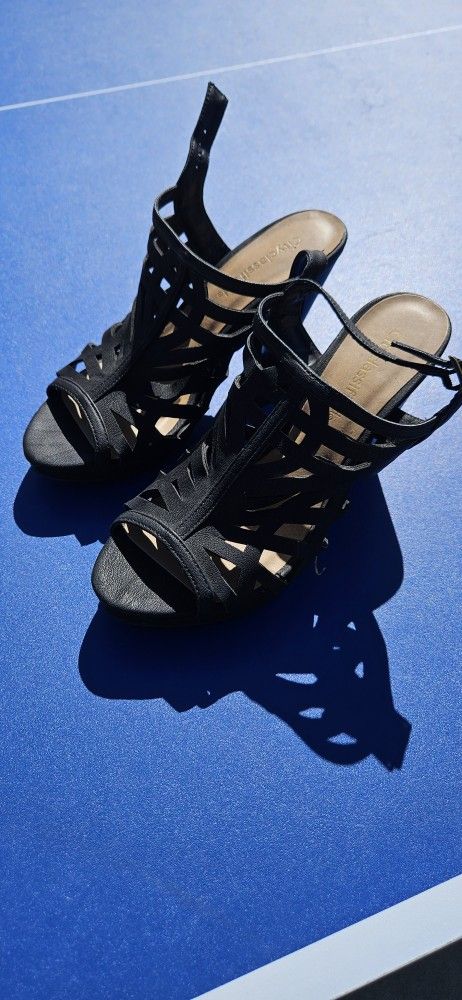 Black Heels 6.5