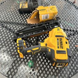 Dewalt finish Neo Lake New