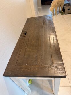 Wooden Desk - Great condition