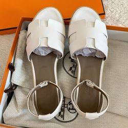 (37) Hermes Santorini White Sandals