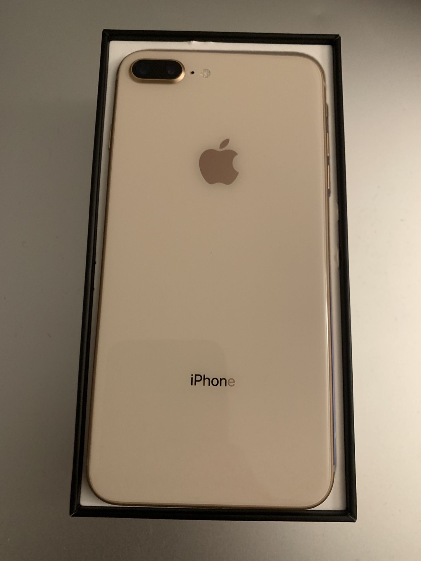 Iphone 8+ Plus 64GB ANY CARRIER GOLD