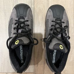 Shimano cycling shoes, with SPD cleats, lace-up, women’s size 6