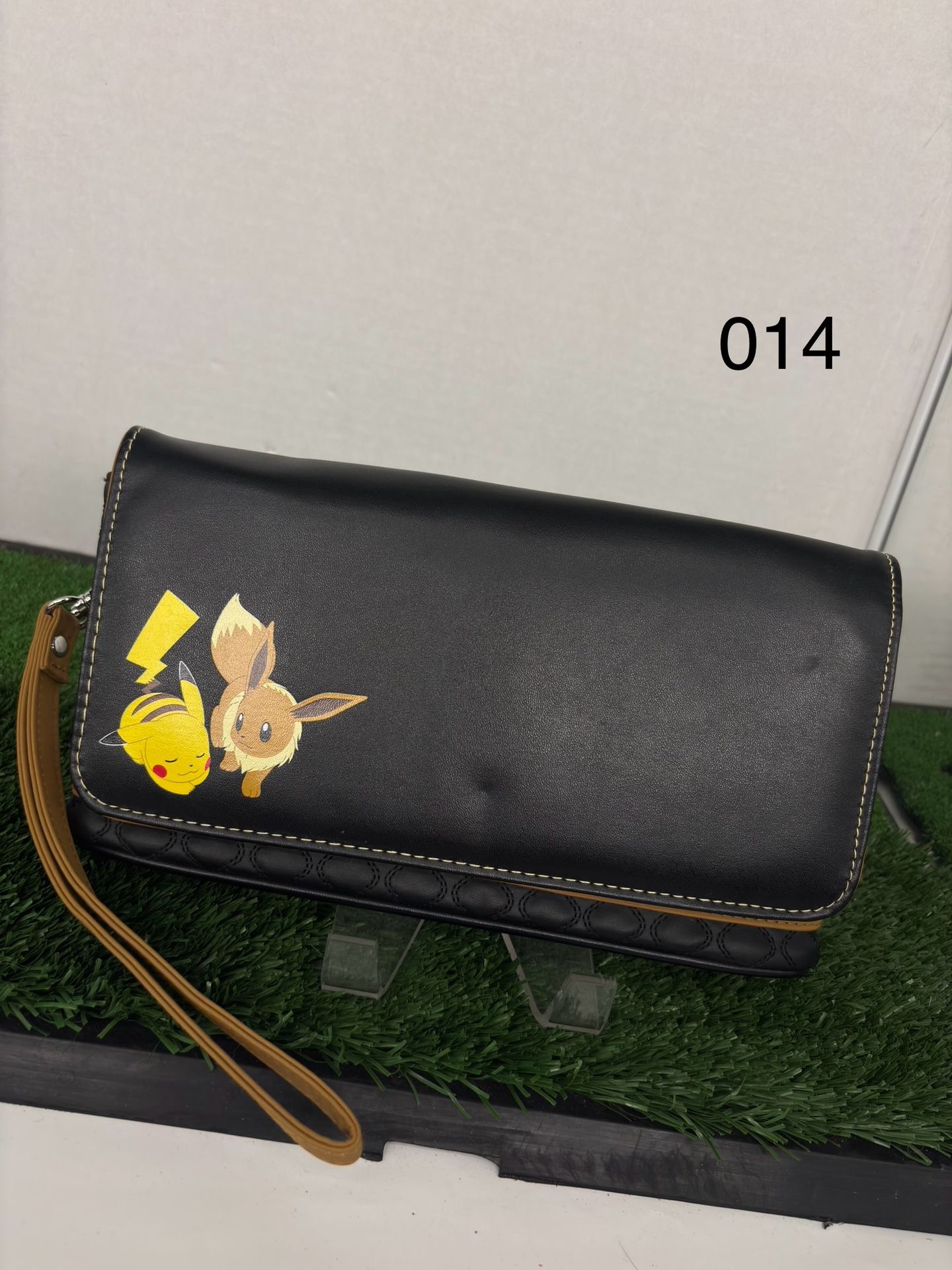 PowerA Clutch Case for Nintendo Switch or Nintendo Switch Lite - Pikachu & Eevee
