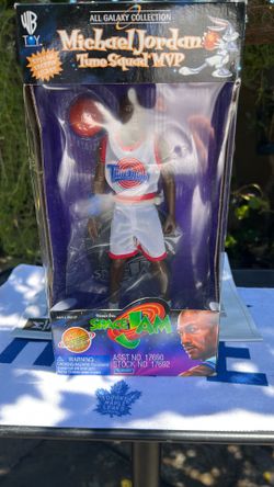 Vintage 1996 Space Jam Michael Jordan Tune Squad MVP Figure (NIB)