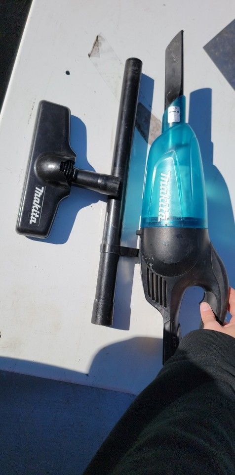 Makita Vacuum
