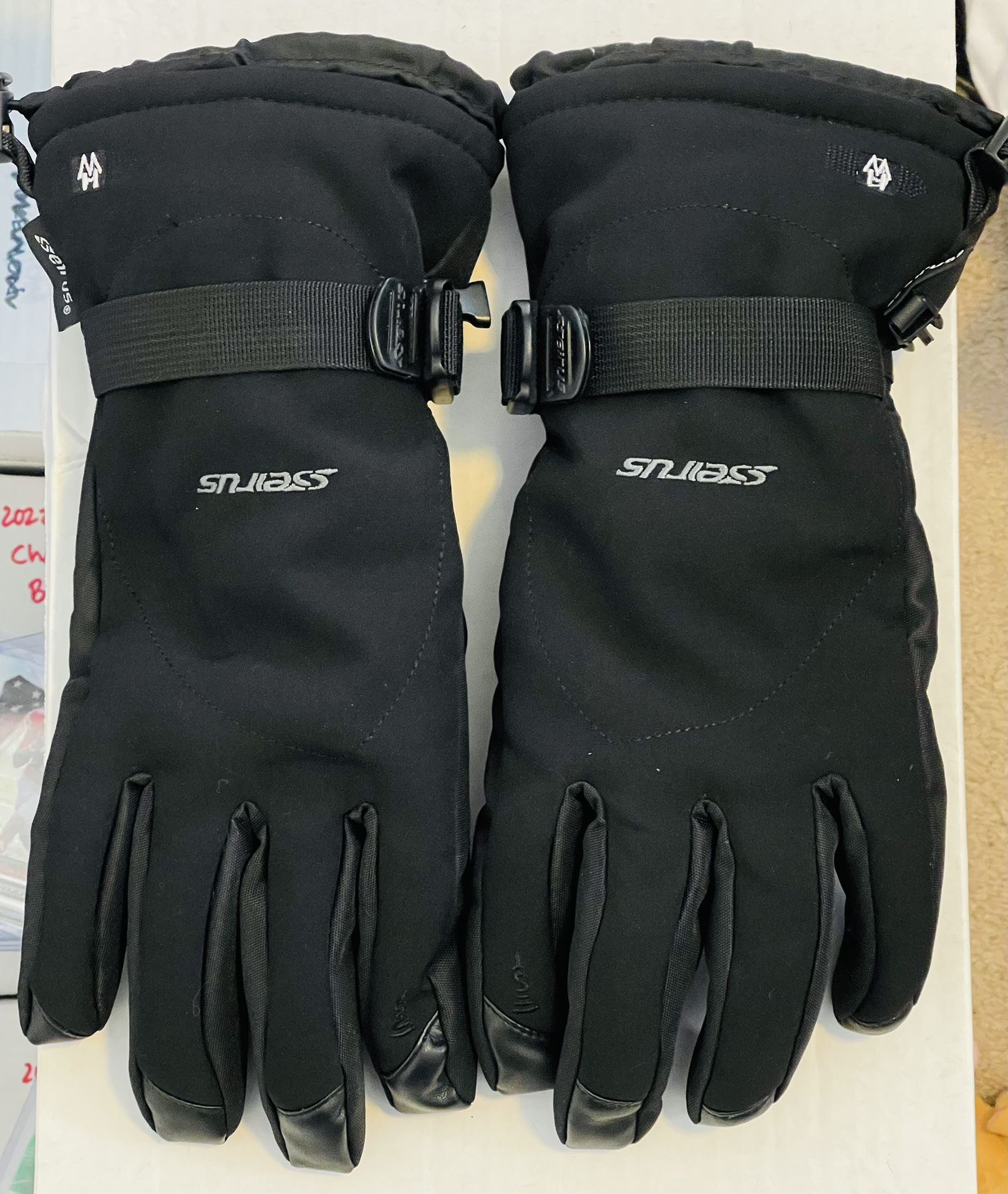 Never Used Seirus Innovation 1030 Men’s XXL Heatwave Zenith Cold Weather Winter Gloves