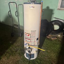 30 Gal Water Heater 