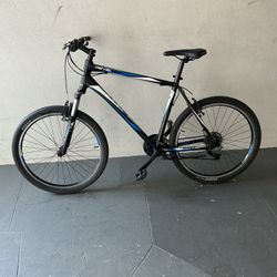 BICYCLE GIANT 21 SPEED SIZE 26 BRAND NEW 