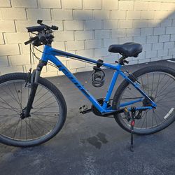 Giant ATX Mountain Bike 27.5