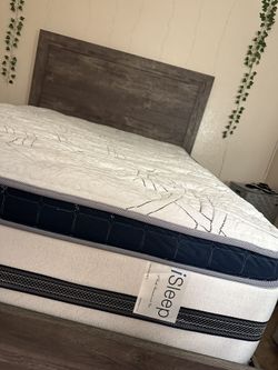 iSleep. Queen Bed/mattress