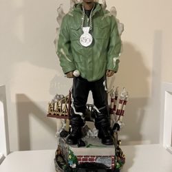 NAS STATUE