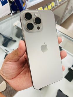 iPhone 15 pro max 256gb unlocked