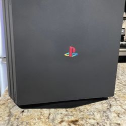 Ps4 Pro 2TB HD Firecuda With 2 Controllers for Sale in Broadview