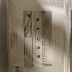 Satin sheets size queen (new)