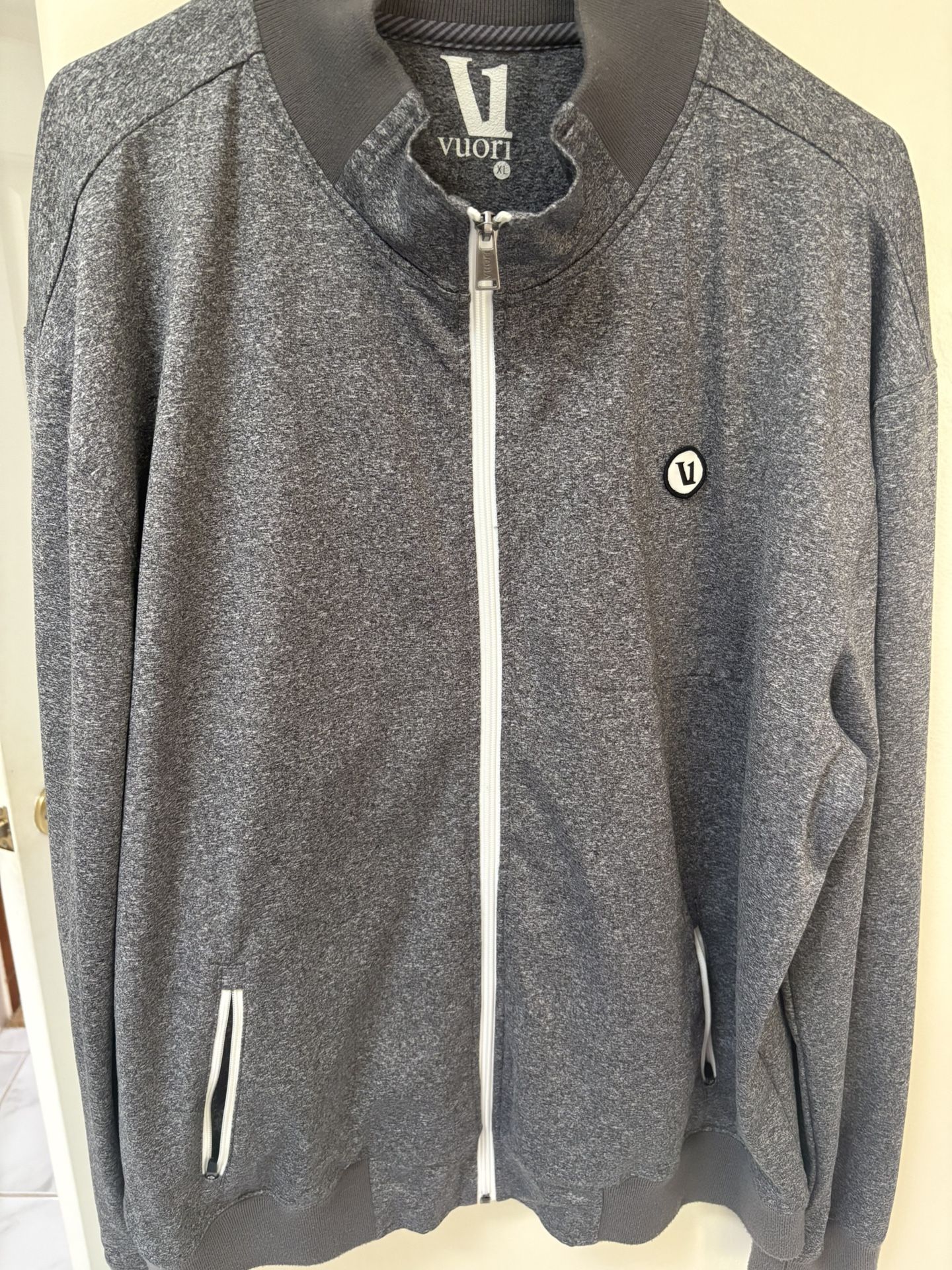 Men’s XL Vuori Jacket