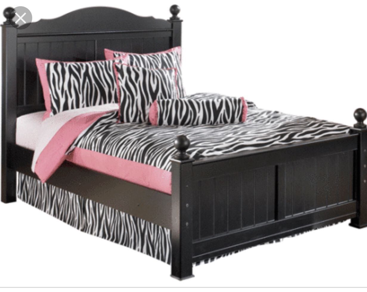 Full size bed
