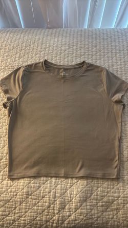 Hollister Cropped T-Shirt