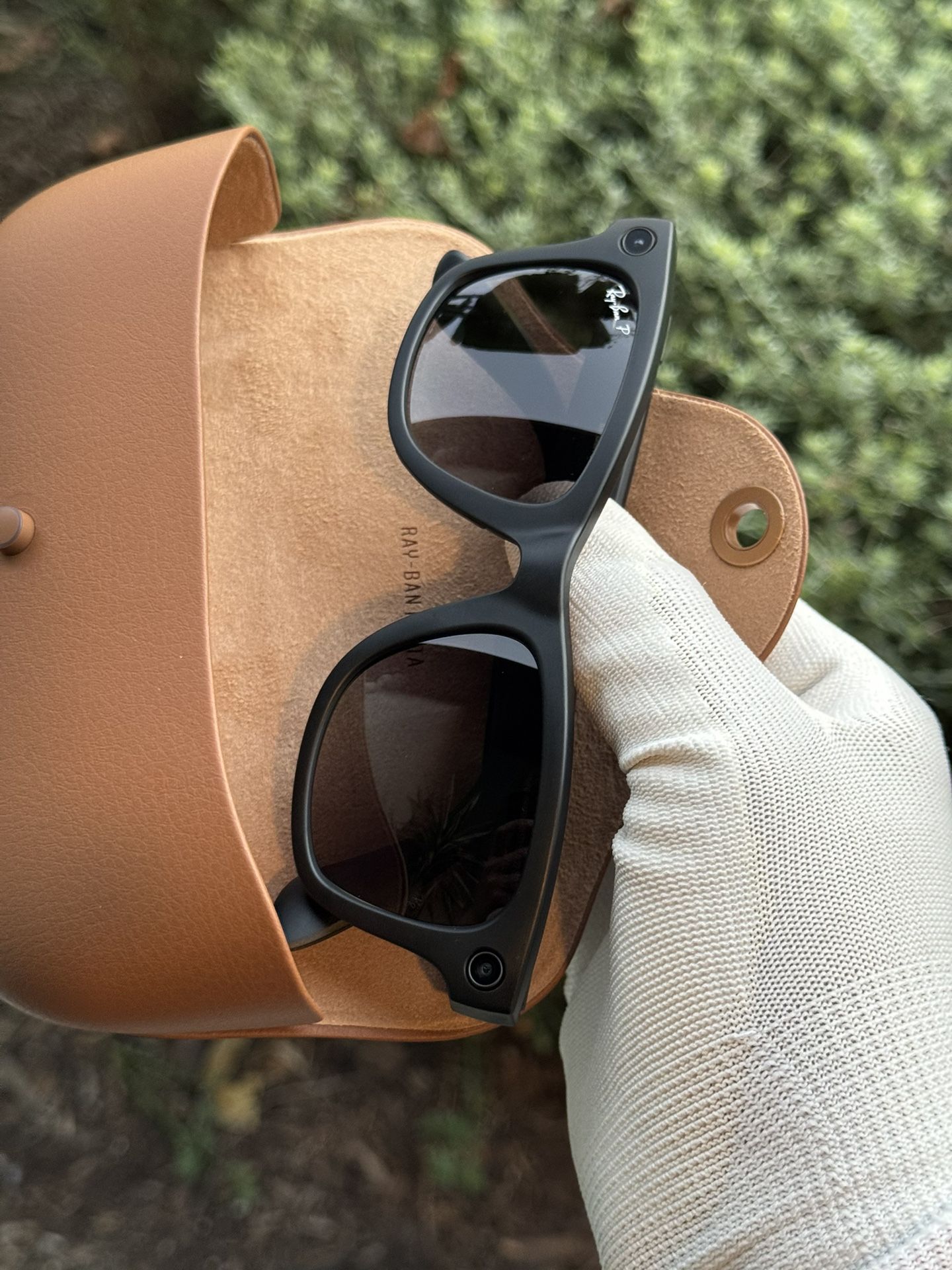 New Ray-Ban Meta Wayfarer Gen 1 RW4006 Matte Black